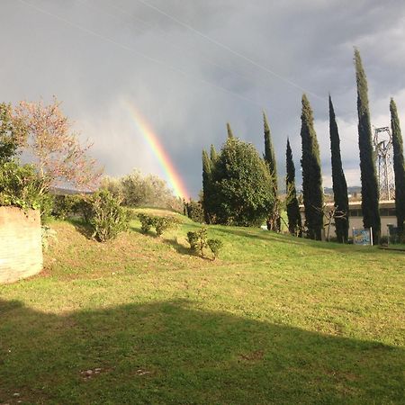 Podere Di Valli Санта-Мария-а-Монте Экстерьер фото