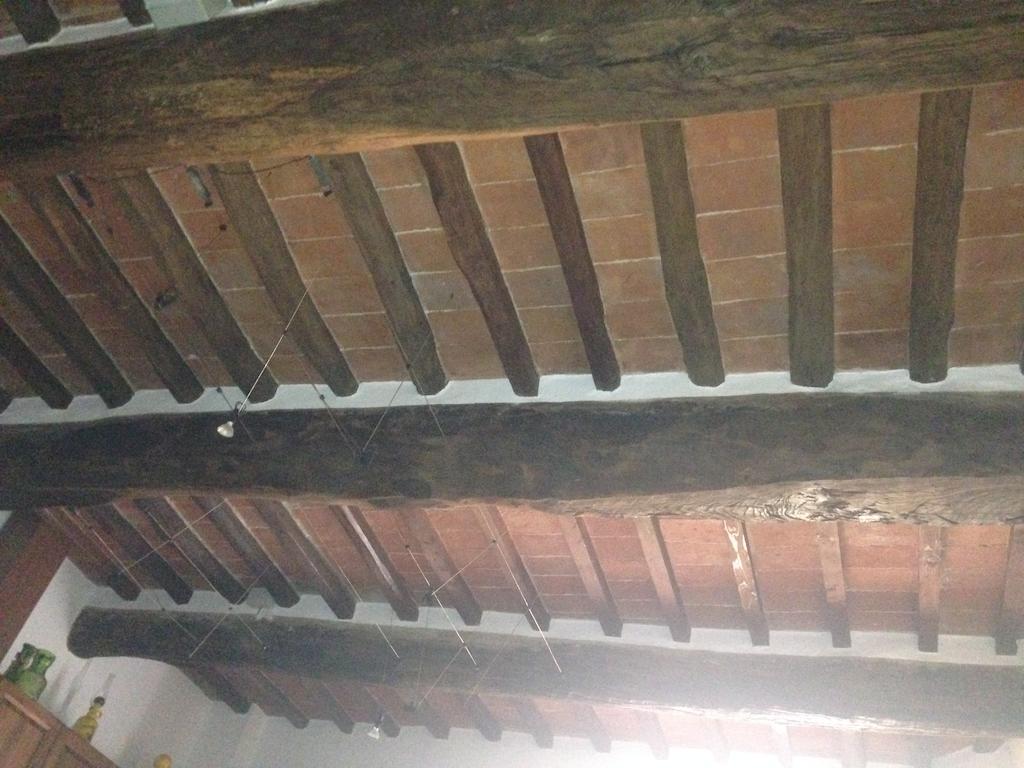 Podere Di Valli Санта-Мария-а-Монте Номер фото